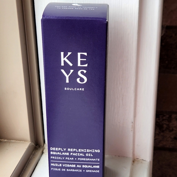 NIB KEYS SOULCARE DEEPLY REPLENISHING FACIAL OIL - Picture 10 of 14